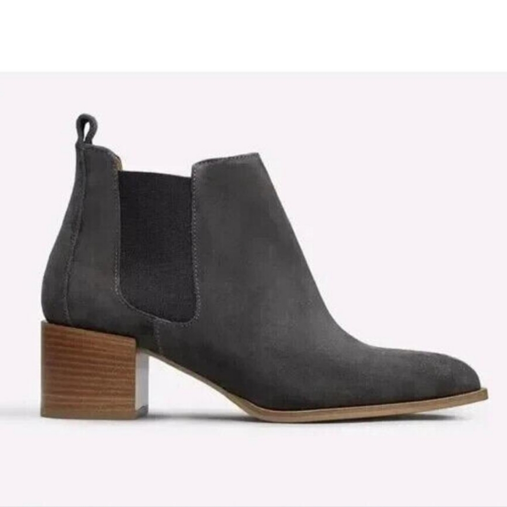 Everlane Chelsea Gray Suede Leather Block Heel Ankle Boots Size 7